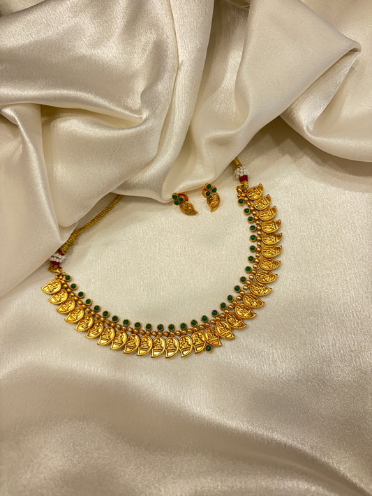 Mango necklace with Green stones