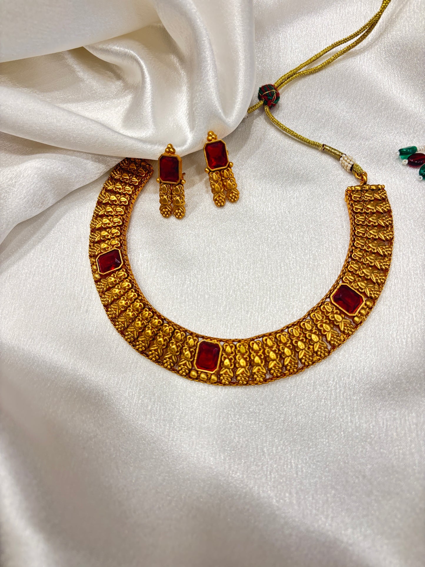 Antique Gold-plated Choker Set