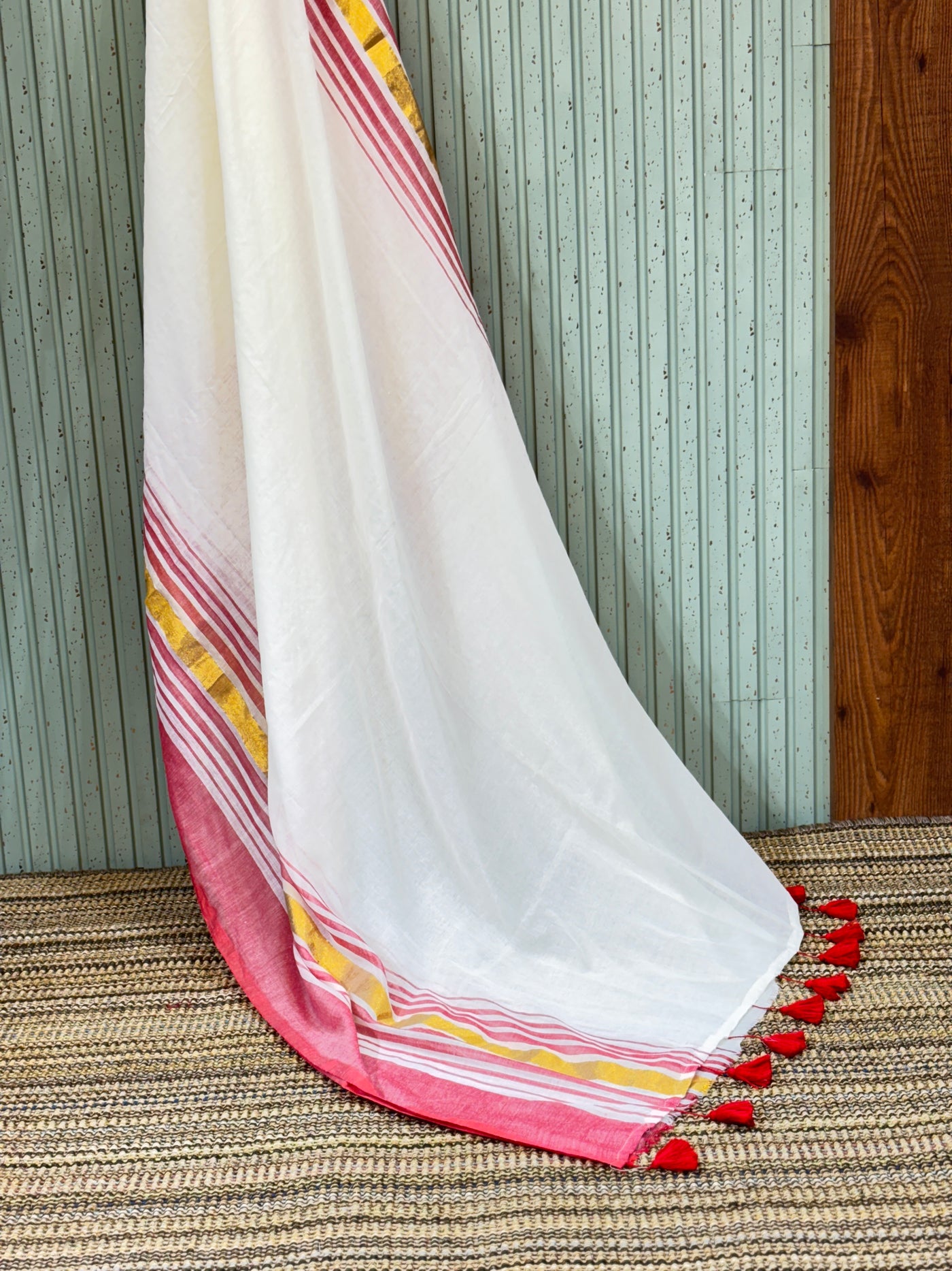 Soft Mul Cotton Saree with Red & Golden Border | With Tassels |