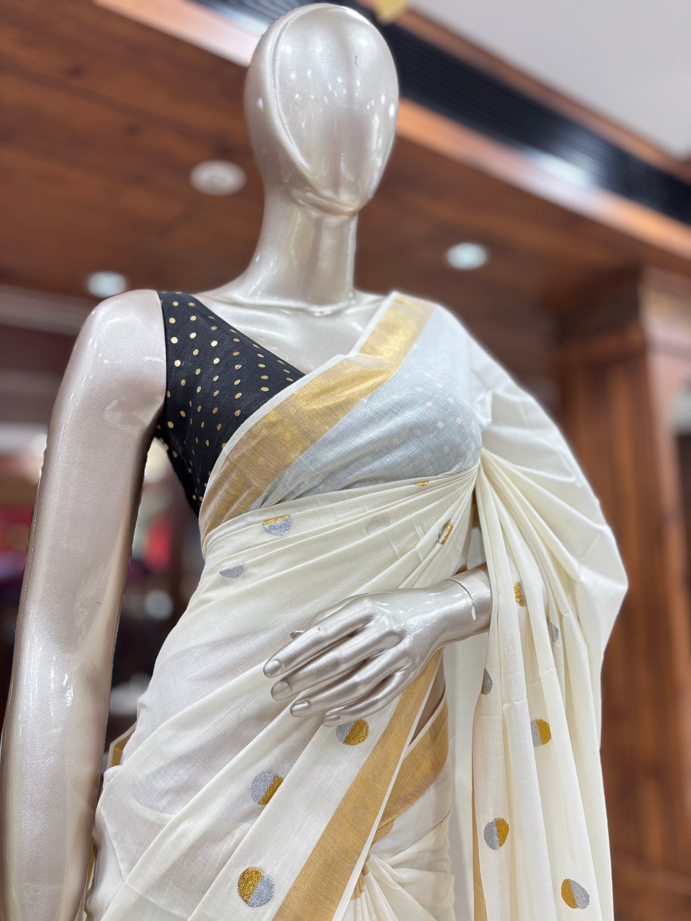 Kerala Kasavu Cotton Saree with Zari border |Embroidered Dual-Tone Polka Dots