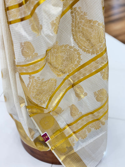 Kerala Traditional Saree | Spun & Woven | Lightweight Soft Fabric | Elegant Ethnic Wear for a Refined and Timeless Look | Golden Rich Pallu & Running Blouse