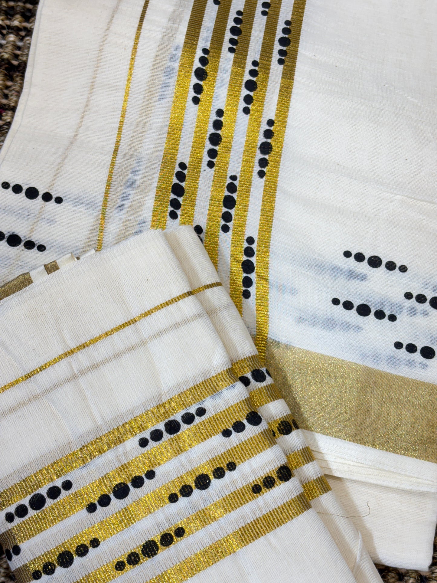 Traditional Cotton Set Mundu for Women | Black Dots
