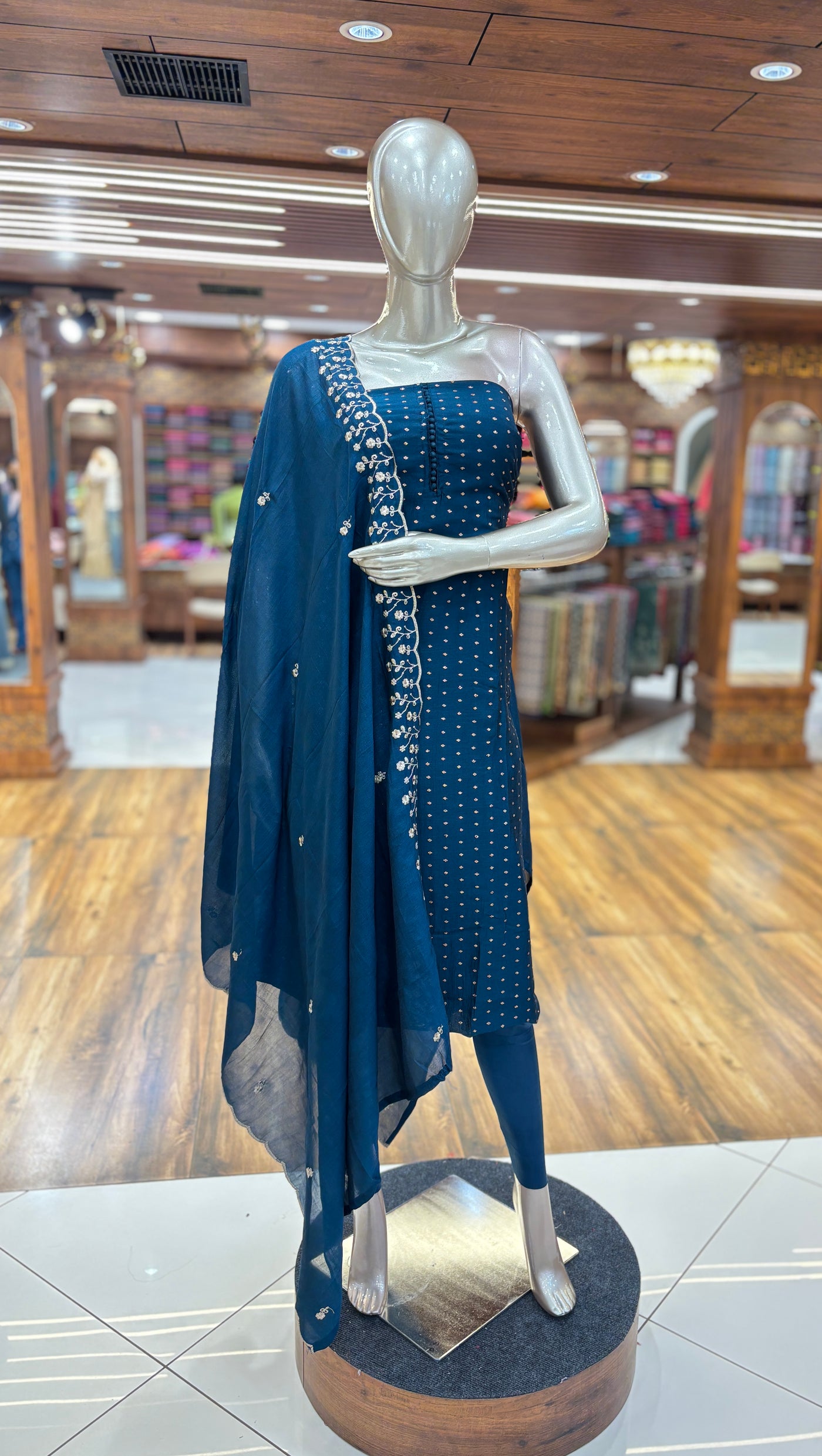 Salwar suit (Unstitched)
